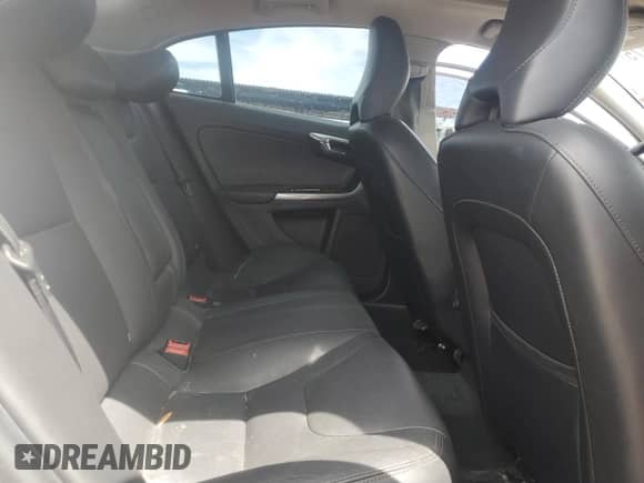 2015 Volvo S60 T5 Platinum с VIN YV1612TM3F1360099, выставлен на аукционе Copart как лот 53744175 с пробегом 87 383 миль миль и Списание • Salvage title. История ставок и продаж доступна на DreamBid. Изображение 10.