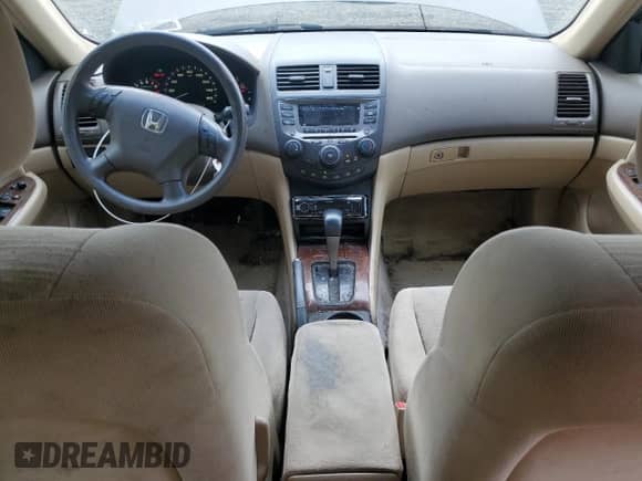 2006 Honda Accord EX с VIN 1HGCM56776A167642, выставлен на аукционе Copart как лот 64031545 с пробегом 233 363 миль миль и Списание • Salvage title. История ставок и продаж доступна на DreamBid. Изображение 8.