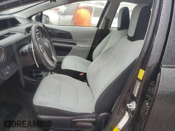 2014 Toyota Prius One z VIN JTDKDTB31E1562089, wystawiony jako Copart lot #85566885 z przebiegiem 118 760 mil mil oraz Szkoda całkowita • Salvage title. Historia ofert i sprzedaży dostępna na DreamBid. Obrazek 7.