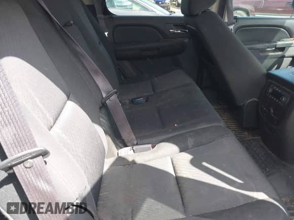 2013 Chevrolet Tahoe LS z VIN 1GNSCAE09DR184197, wystawiony jako IAAI lot #42588553 z przebiegiem 137 205 mil mil oraz . Historia ofert i sprzedaży dostępna na DreamBid. Obrazek 8.