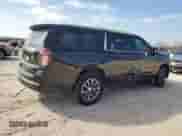 2022 Chevrolet Suburban LT z VIN 1GNSCCKD1NR102029, wystawiony jako Copart lot #45384525 z przebiegiem 40 915 mil mil oraz Szkoda całkowita • Salvage title. Historia ofert i sprzedaży dostępna na DreamBid. Obrazek 3.