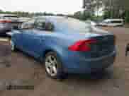 2015 Volvo S60 T5 Premier с VIN YV1612TK8F1334127, выставлен на аукционе IAAI как лот 42887031 с пробегом 101 981 миль миль и . История ставок и продаж доступна на DreamBid. Изображение 3.