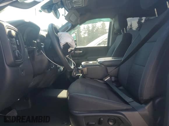 2024 Chevrolet Silverado 2500HD Custom с VIN 2GC4YME73R1116141, выставлен на аукционе Copart как лот 70229535 с пробегом 38 519 миль миль и Списание • Salvage title. История ставок и продаж доступна на DreamBid. Изображение 7.