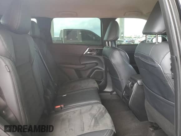 2023 Mitsubishi Outlander SE с VIN JA4J4UA80PZ053589, выставлен на аукционе Copart как лот 83873125 с пробегом 51 613 миль миль и На запчасти • Non repairable. История ставок и продаж доступна на DreamBid. Изображение 11.