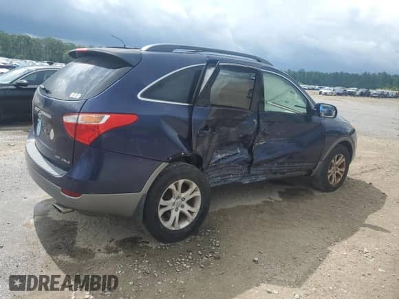 2011 Hyundai Veracruz GLS with VIN KM8NU4CC7BU141226, listed as a Copart auction lot 68979985 with 191,209 mi miles and Salvage title. Bid and sale history available at DreamBid. Image 3.