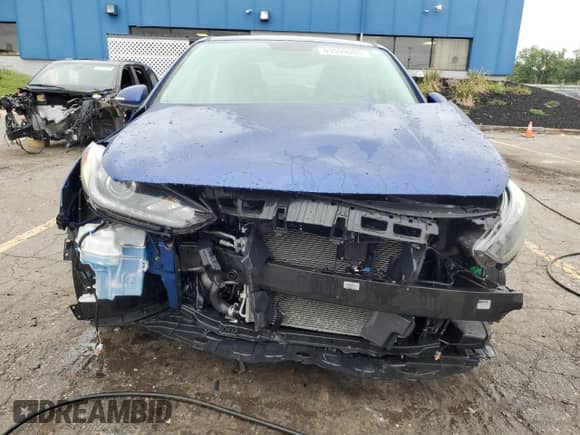 2019 Hyundai Accent Limited z VIN 3KPC34A31KE055006, wystawiony jako Copart lot #69599095 z przebiegiem 54 826 mil mil oraz Czysty tytuł • Clean title. Historia ofert i sprzedaży dostępna na DreamBid. Obrazek 5.