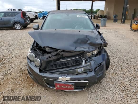 2016 Chevrolet Sonic LT z VIN 1G1JC5SB8G4179164, wystawiony jako Copart lot #68324365 z przebiegiem 124 800 mil mil oraz Szkoda całkowita • Salvage title. Historia ofert i sprzedaży dostępna na DreamBid. Obrazek 5.