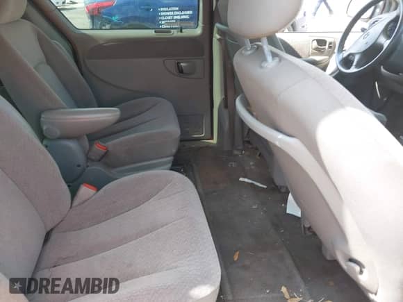 2001 Dodge Caravan SE с VIN 2B4GP44GX1R168001, выставлен на аукционе IAAI как лот 42306451 с пробегом 278 335 миль миль и . История ставок и продаж доступна на DreamBid. Изображение 8.