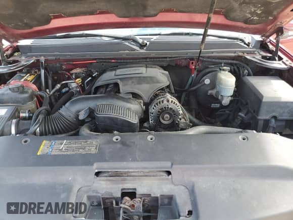 2008 Cadillac Escalade ESV with VIN 1GYFK66808R116059, listed as a Copart auction lot 70463125 with 241,014 mi miles and Clean title. Bid and sale history available at DreamBid. Image 12.