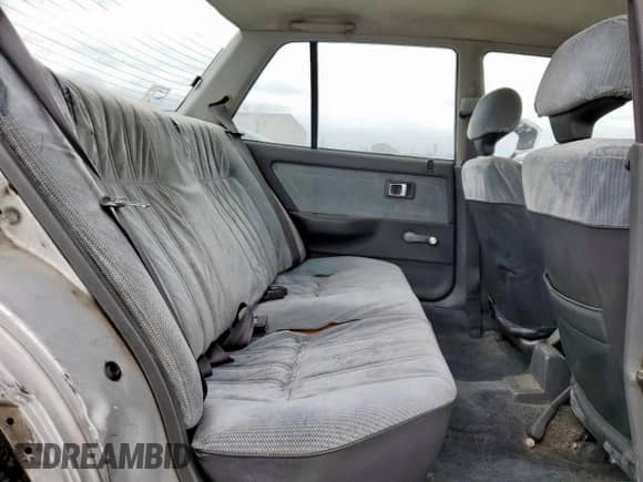 1988 Honda Civic z VIN 1HGED3546JA051457, wystawiony jako Copart lot #54885795 z przebiegiem 291 517 mil mil oraz Szkoda całkowita • Salvage title. Historia ofert i sprzedaży dostępna na DreamBid. Obrazek 10.