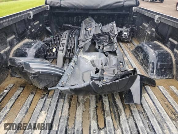 2019 Chevrolet Silverado 1500 Work Truck z VIN 3GCNYAEH8KG246294, wystawiony jako Copart lot #61124205 z przebiegiem 76 807 mil mil oraz Szkoda całkowita • Salvage title. Historia ofert i sprzedaży dostępna na DreamBid. Obrazek 12.