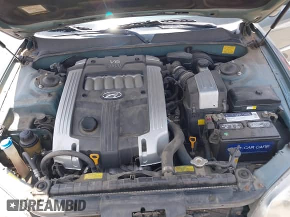 2004 Hyundai XG with VIN KMHFU45EX4A280211, listed as a IAAI auction lot 42574926 with 133,506 mi miles and . Bid and sale history available at DreamBid. Image 10.