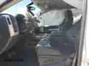 2017 GMC Sierra 1500 SLT z VIN 1GTV2NEJ2HZ287587, wystawiony jako Copart lot #60899844 z przebiegiem 118 608 mil mil oraz Szkoda całkowita • Salvage title. Historia ofert i sprzedaży dostępna na DreamBid. Obrazek 7.