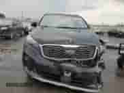 2020 Kia Sorento EX z VIN 5XYPH4A57LG710522, wystawiony jako Copart lot #60142965 z przebiegiem 94 776 mil mil oraz Szkoda całkowita • Salvage title. Historia ofert i sprzedaży dostępna na DreamBid. Obrazek 5.
