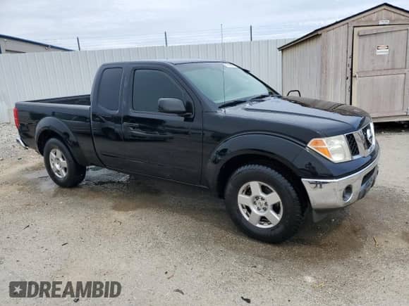 2008 Nissan Frontier SE z VIN 1N6AD06U98C433360, wystawiony jako Copart lot #51749535 z przebiegiem 174 798 mil mil oraz Nie do naprawy • Non repairable. Historia ofert i sprzedaży dostępna na DreamBid. Obrazek 4.