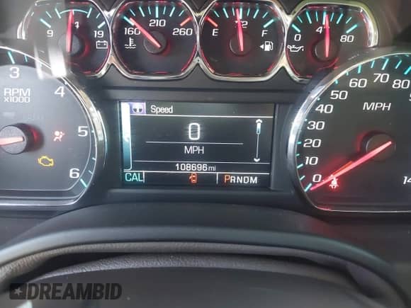 2016 Chevrolet Suburban LT z VIN 1GNSCHKC6GR408151, wystawiony jako IAAI lot #42629415 z przebiegiem 108 696 mil mil oraz . Historia ofert i sprzedaży dostępna na DreamBid. Obrazek 15.