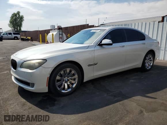 2010 BMW 7 Series 750i z VIN WBAKA8C51ACY36036, wystawiony jako Copart lot #67574805 z przebiegiem 85 113 mil mil oraz Czysty tytuł • Clean title. Historia ofert i sprzedaży dostępna na DreamBid. Obrazek 1.