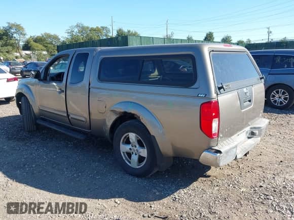 2005 Nissan Frontier SE with VIN 1N6AD06W45C420786, listed as a IAAI auction lot 43345200 with 231,675 mi miles and . Bid and sale history available at DreamBid. Image 3.