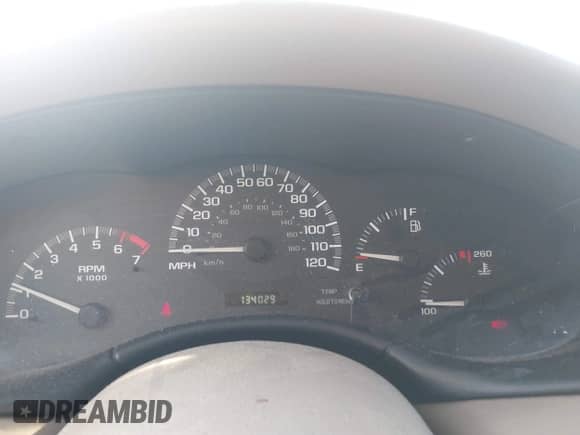 2004 Chevrolet Malibu Classic z VIN 1G1ND52F04M626664, wystawiony jako IAAI lot #42868664 z przebiegiem 134 029 mil mil oraz . Historia ofert i sprzedaży dostępna na DreamBid. Obrazek 7.