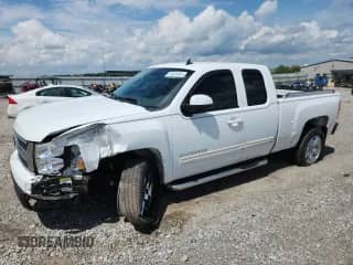 2011 Chevrolet Silverado 1500 LTZ with VIN 1GCRCTE03BZ226508, listed as a Copart auction lot 64834605 with 71,155 mi miles and Salvage title. Bid and sale history available at DreamBid. Image 1.