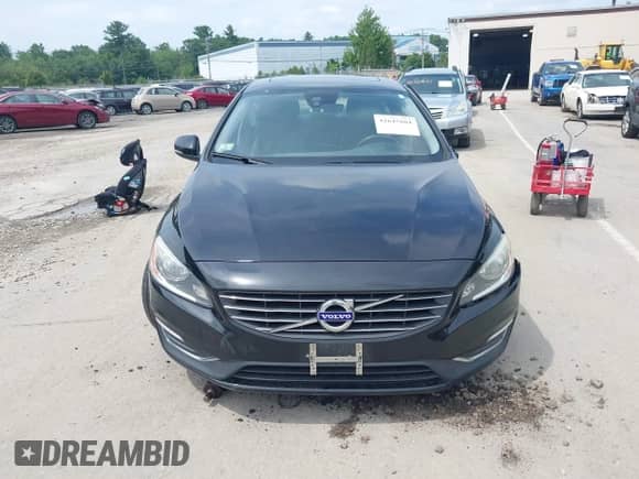 2016 Volvo S60 T5 Drive-E Premier z VIN YV126MFKXG2390847, wystawiony jako IAAI lot #42647884 z przebiegiem 115 397 mil mil oraz . Historia ofert i sprzedaży dostępna na DreamBid. Obrazek 12.