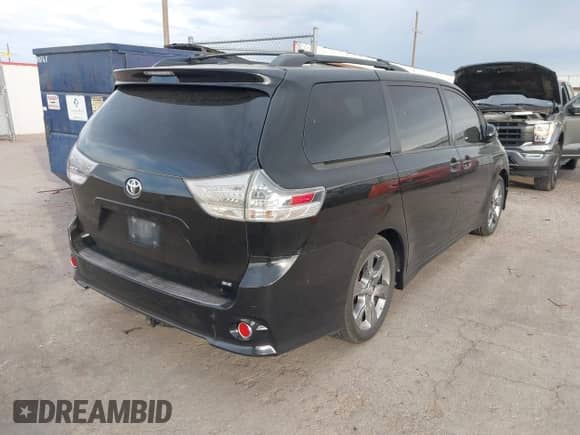 2011 Toyota Sienna SE with VIN 5TDXK3DC7BS107805, listed as a IAAI auction lot 43515503 with Not provided miles and . Bid and sale history available at DreamBid. Image 4.