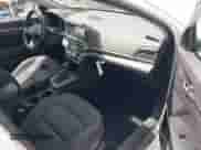 2019 Hyundai Elantra SEL z VIN 5NPD84LF5KH446507, wystawiony jako IAAI lot #41951219 z przebiegiem 32 877 mil mil oraz . Historia ofert i sprzedaży dostępna na DreamBid. Obrazek 5.