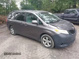 2011 Toyota Sienna LE AAS with VIN 5TDKK3DC3BS013303, listed as a IAAI auction lot 43352604 with 222,313 mi miles and . Bid and sale history available at DreamBid. Image 1.