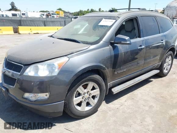 2009 Chevrolet Traverse 1LT with VIN 1GNEV23D89S104570, listed as a IAAI auction lot 42827548 with 177,801 mi miles and . Bid and sale history available at DreamBid. Image 2.