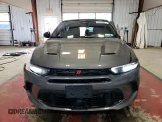 2024 Dodge Hornet GT z VIN ZACNDFAN1R3A40965, wystawiony jako Copart lot #49469955 z przebiegiem 1 233 mil mil oraz Szkoda całkowita • Salvage title. Historia ofert i sprzedaży dostępna na DreamBid. Obrazek 5.