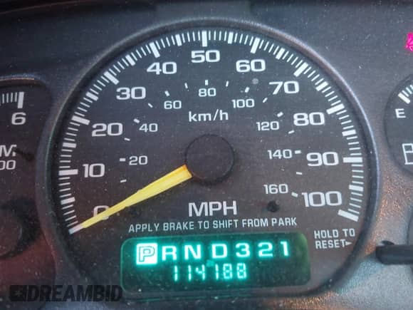 2000 Chevrolet Silverado 1500 with VIN 1GCEC14TXYE381197, listed as a IAAI auction lot 42275123 with 114,188 mi miles and . Bid and sale history available at DreamBid. Image 16.