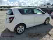 2016 Chevrolet Sonic LS с VIN 1G1JA6SH3G4172154, выставлен на аукционе Copart как лот 82002125 с пробегом 76 069 миль миль и Списание • Salvage title. История ставок и продаж доступна на DreamBid. Изображение 3.