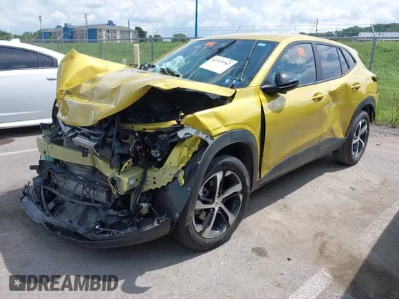 2024 Chevrolet Trax 1RS с VIN KL77LGE22RC162715, выставлен на аукционе IAAI как лот 42719767 с пробегом 21 633 миль миль и . История ставок и продаж доступна на DreamBid. Изображение 17.