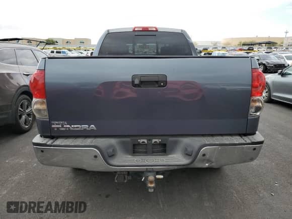 2007 Toyota Tundra Limited z VIN 5TFRV58137X020232, wystawiony jako Copart lot #86535285 z przebiegiem 176 818 mil mil oraz Szkoda całkowita • Salvage title. Historia ofert i sprzedaży dostępna na DreamBid. Obrazek 6.