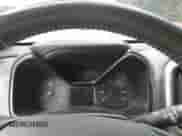 2022 Chevrolet Colorado 2WD LT z VIN 1GCGSCEAXN1299106, wystawiony jako IAAI lot #42979943 z przebiegiem 66 317 mil mil oraz . Historia ofert i sprzedaży dostępna na DreamBid. Obrazek 7.