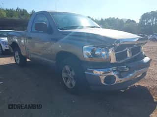2006 Dodge 1500 ST z VIN 1D7HA16K46J239851, wystawiony jako IAAI lot #43326223 z przebiegiem 168 588 mil mil oraz . Historia ofert i sprzedaży dostępna na DreamBid. Obrazek 1.