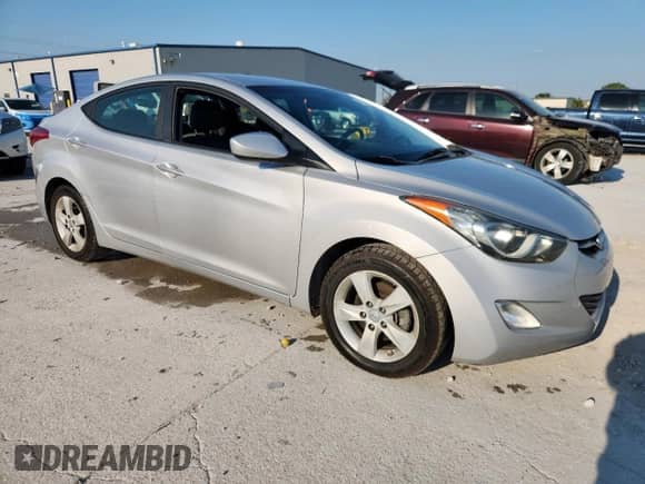 2013 Hyundai Elantra GLS с VIN KMHDH4AE4DU585168, выставлен на аукционе Copart как лот 67086295 с пробегом 158 624 миль миль и Списание • Salvage title. История ставок и продаж доступна на DreamBid. Изображение 4.