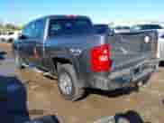 2011 Chevrolet Silverado 1500 LS z VIN 3GCPKREA0BG113816, wystawiony jako IAAI lot #43467974 z przebiegiem 208 253 mil mil oraz . Historia ofert i sprzedaży dostępna na DreamBid. Obrazek 3.