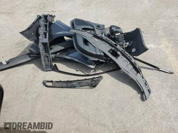 2013 Chrysler 300 C John Varvatos Limited Edition with VIN 2C3CCADT9DH672613, listed as a Copart auction lot 53876325 with 182,546 mi miles and Salvage title. Bid and sale history available at DreamBid. Image 12.