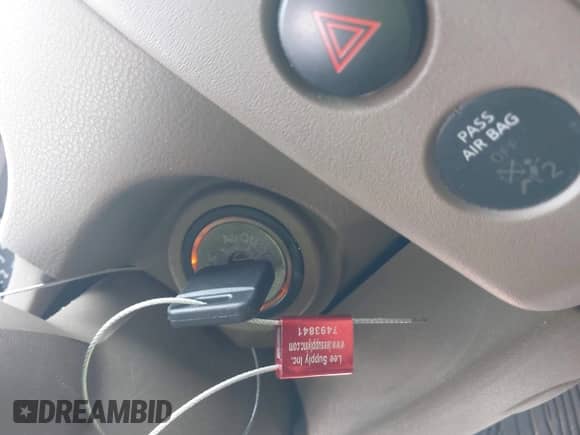 2006 Nissan Pathfinder LE z VIN 5N1AR18W76C648835, wystawiony jako IAAI lot #42867557 z przebiegiem 225 939 mil mil oraz . Historia ofert i sprzedaży dostępna na DreamBid. Obrazek 11.