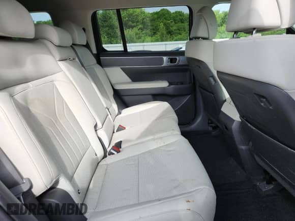 2024 Hyundai Santa Fe SEL with VIN 5NMP24GL5RH012190, listed as a Copart auction lot 63526715 with 49,877 mi miles and Clean title. Bid and sale history available at DreamBid. Image 11.