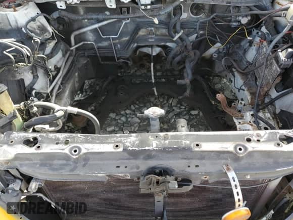 2016 Toyota Sienna L with VIN 5TDZK3DC2GS705008, listed as a Copart auction lot 85184275 with Not provided miles and Clean title. Bid and sale history available at DreamBid. Image 12.