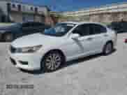 2015 Honda Accord Touring z VIN 1HGCR3F92FA026033, wystawiony jako Copart lot #70990085 z przebiegiem 173 999 mil mil oraz Szkoda całkowita • Salvage title. Historia ofert i sprzedaży dostępna na DreamBid. Obrazek 1.