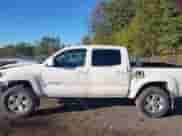 2011 Toyota Tacoma with VIN 3TMLU4EN4BM068685, listed as a IAAI auction lot 43403868 with 175,508 mi miles and . Bid and sale history available at DreamBid. Image 15.