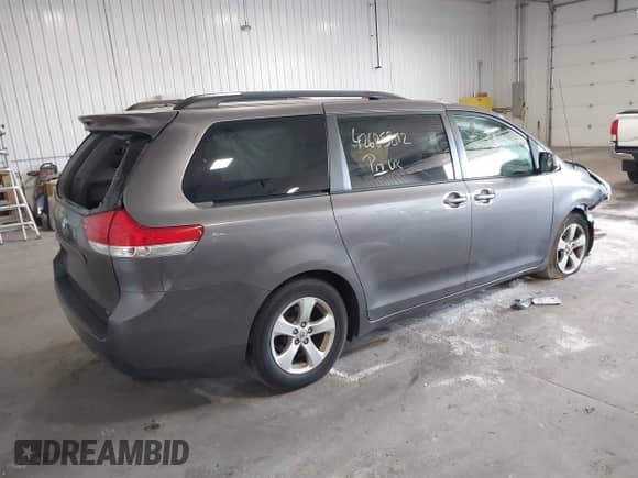 2014 Toyota Sienna LE AAS with VIN 5TDKK3DC5ES416638, listed as a IAAI auction lot 42685892 with 202,889 mi miles and . Bid and sale history available at DreamBid. Image 4.