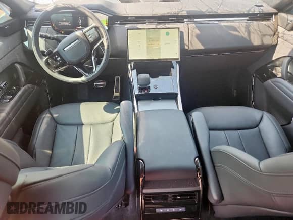 2024 Land Rover Range Rover Sport Dynamic SE z VIN SAL1L9FU4RA191111, wystawiony jako Copart lot #68083555 z przebiegiem 9 301 mil mil oraz Szkoda całkowita • Salvage title. Historia ofert i sprzedaży dostępna na DreamBid. Obrazek 8.