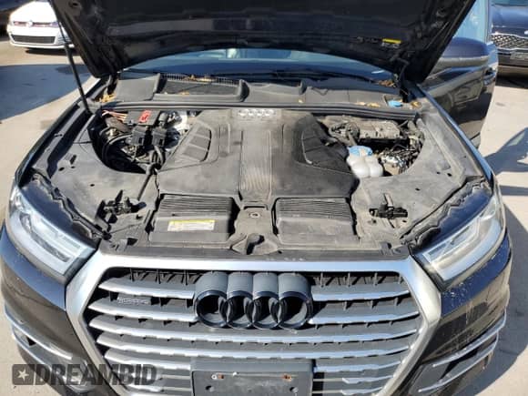 2017 Audi Q7 Premium Plus with VIN WA1LAAF70HD002205, listed as a Copart auction lot 71456065 with 154,197 mi miles and Clean title. Bid and sale history available at DreamBid. Image 12.