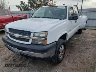 2004 Chevrolet Silverado 3500 z VIN 1GCJC39G84E193598, wystawiony jako Copart lot #41412585 z przebiegiem 99 910 mil mil oraz Szkoda całkowita • Salvage title. Historia ofert i sprzedaży dostępna na DreamBid. Obrazek 1.