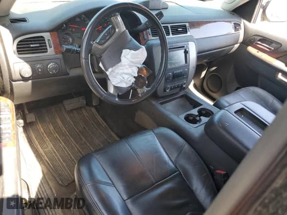 2010 GMC Sierra 1500 SLT с VIN 3GTRKWE32AG124145, выставлен на аукционе Copart как лот 51390735 с пробегом 119 741 миль миль и Списание • Salvage title. История ставок и продаж доступна на DreamBid. Изображение 8.