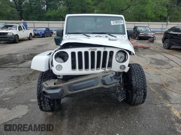 2016 Jeep Wrangler Sahara with VIN 1C4AJWBG3GL286692, listed as a Copart auction lot 51988555 with 109,764 mi miles and Salvage title. Bid and sale history available at DreamBid. Image 5.